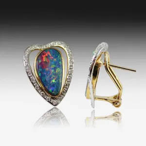 14kt Yellow Gold Opal earrings