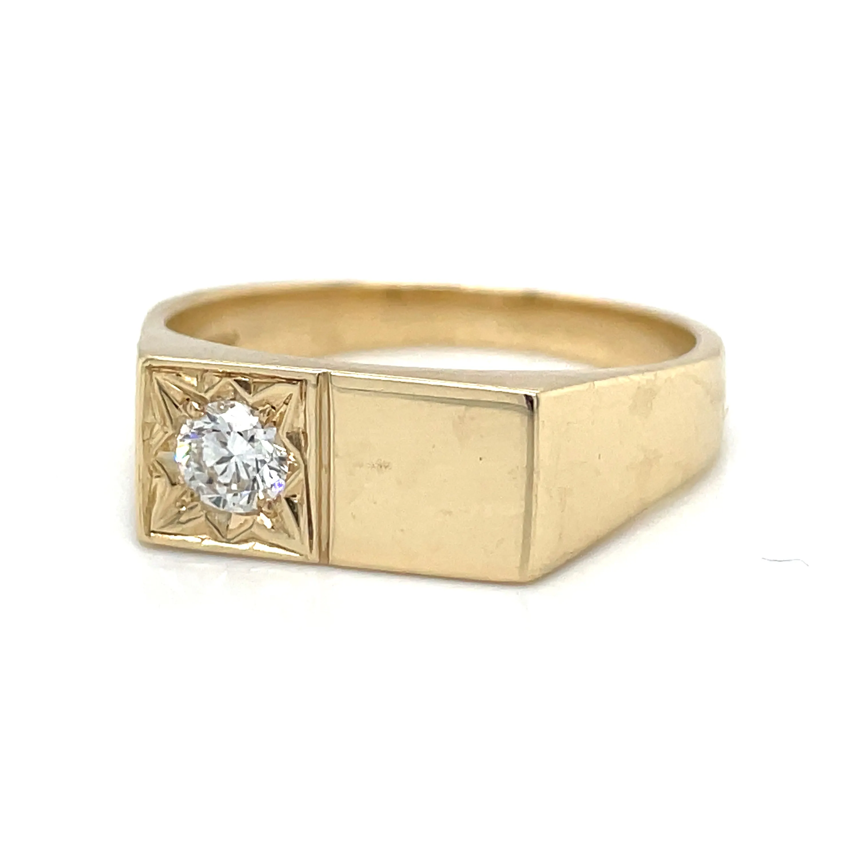 9ct Yellow Gold Signet Ring with Star Set Diamond