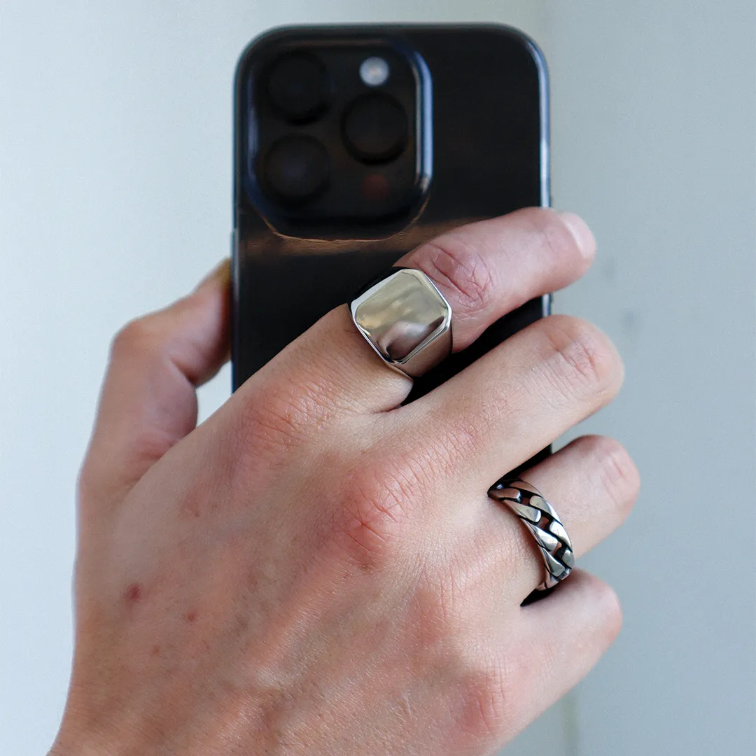 Classic Signet Ring
