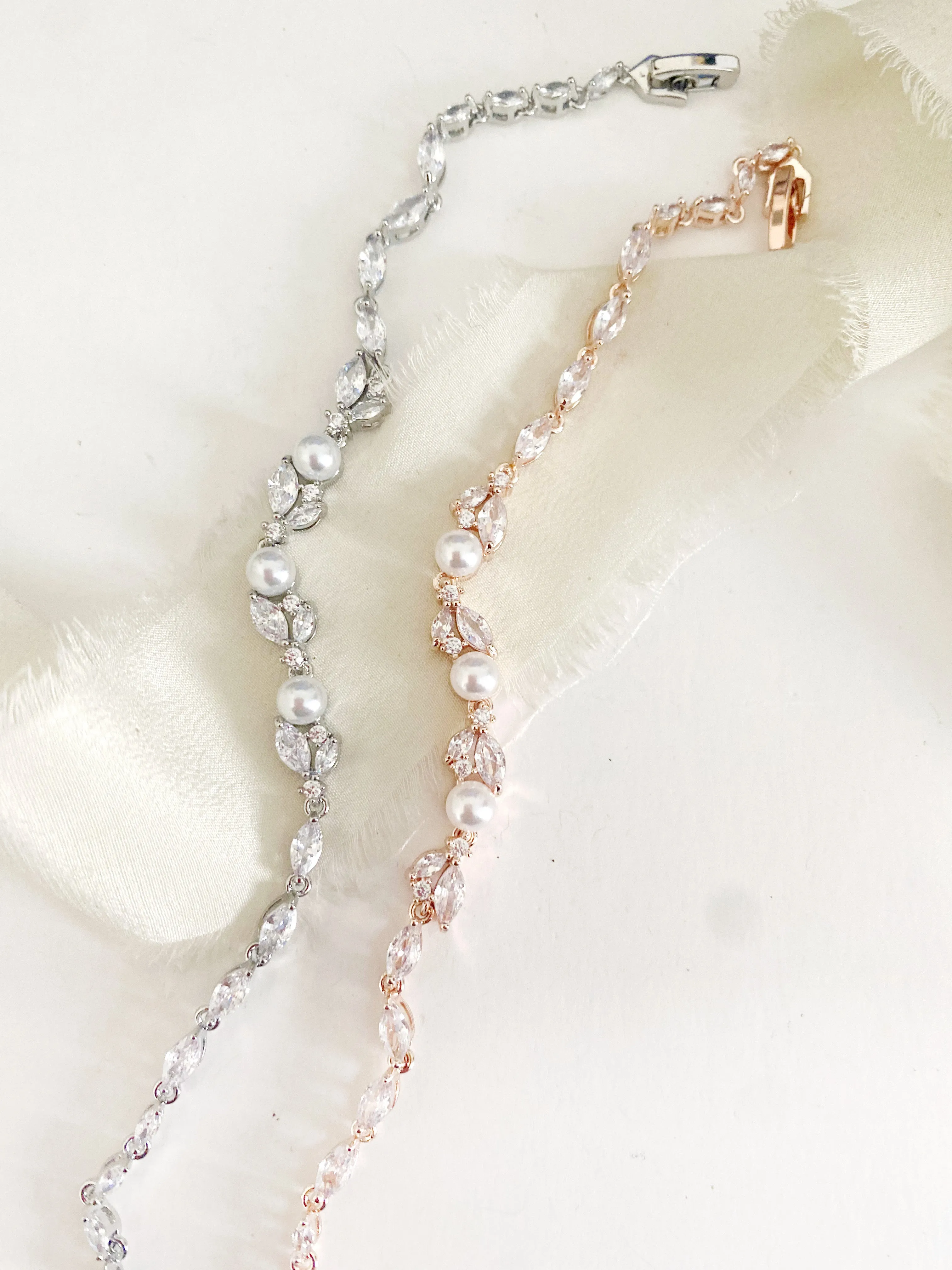 Elisia Pearl Bridal Bracelet