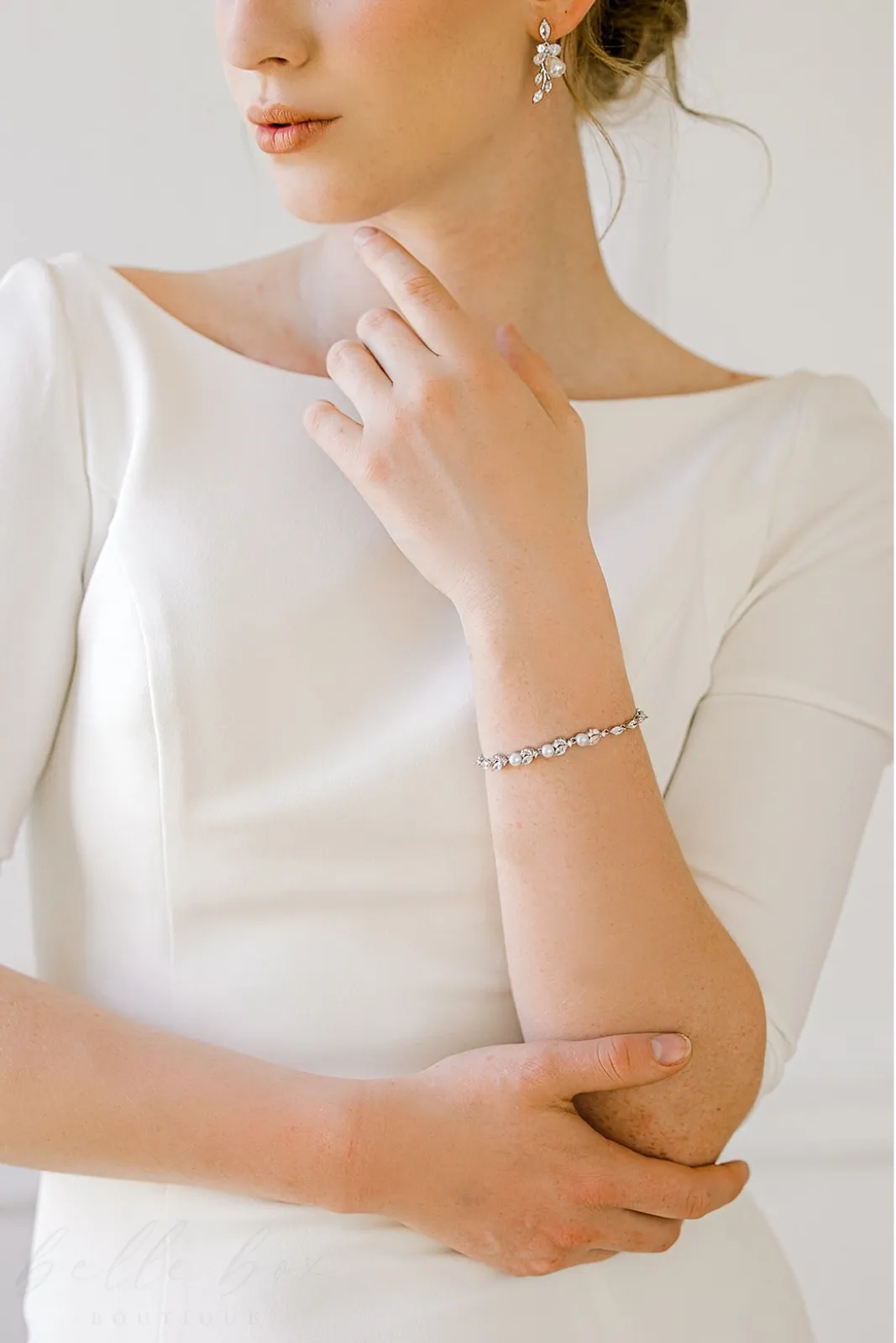 Elisia Pearl Bridal Bracelet