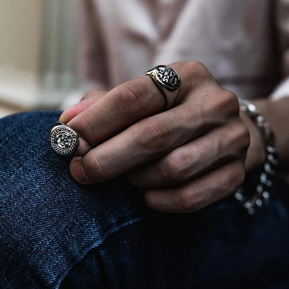 FLOWER GARDEN LEAVES SIGNET RING