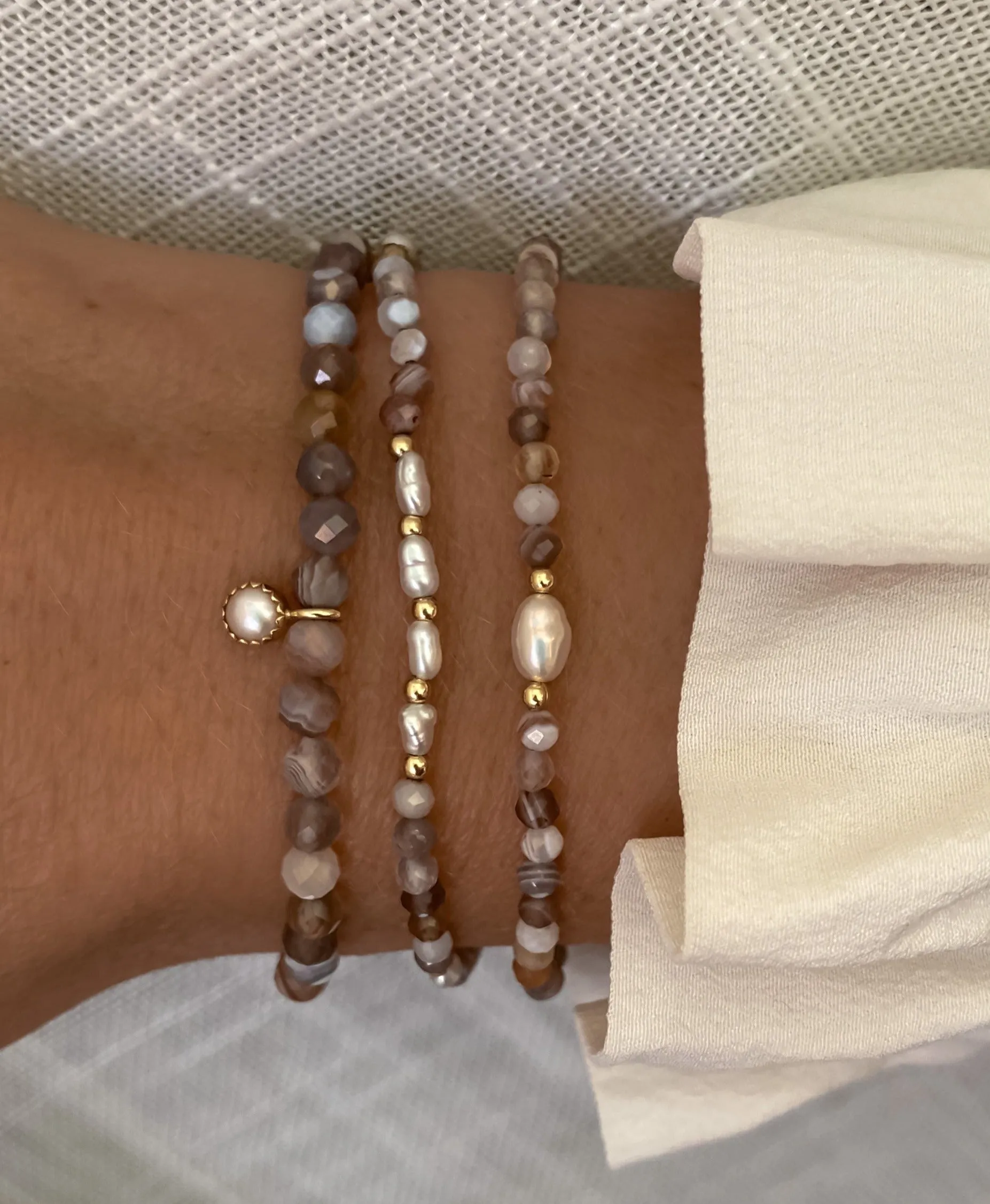 Jaden Friendship Bracelet Pearl and Agate 14K