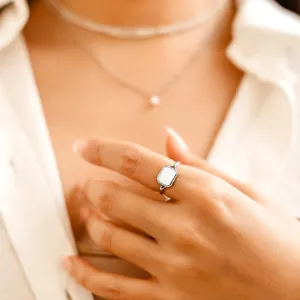 Jane Signet Ring