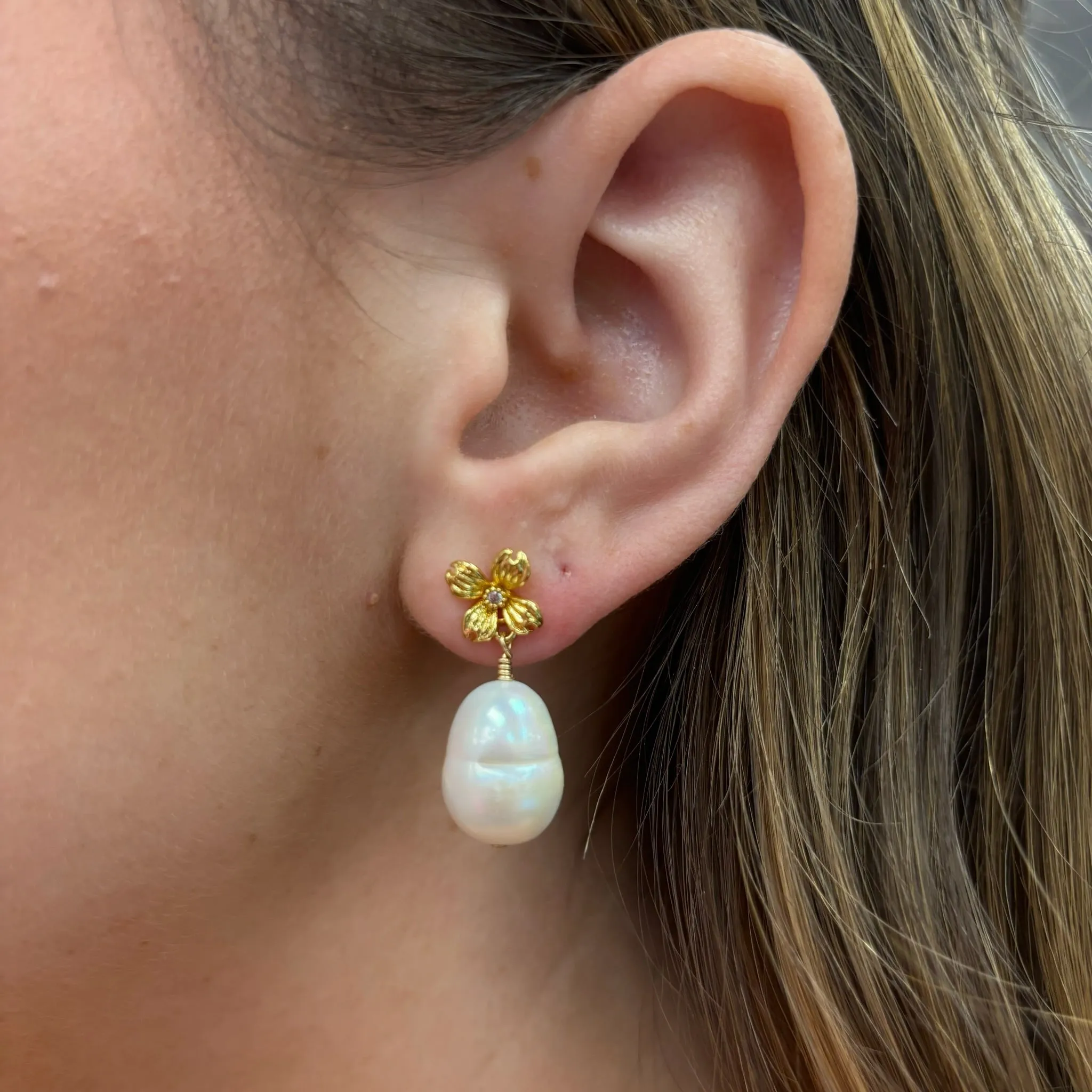Perla Earrings- Dogwood