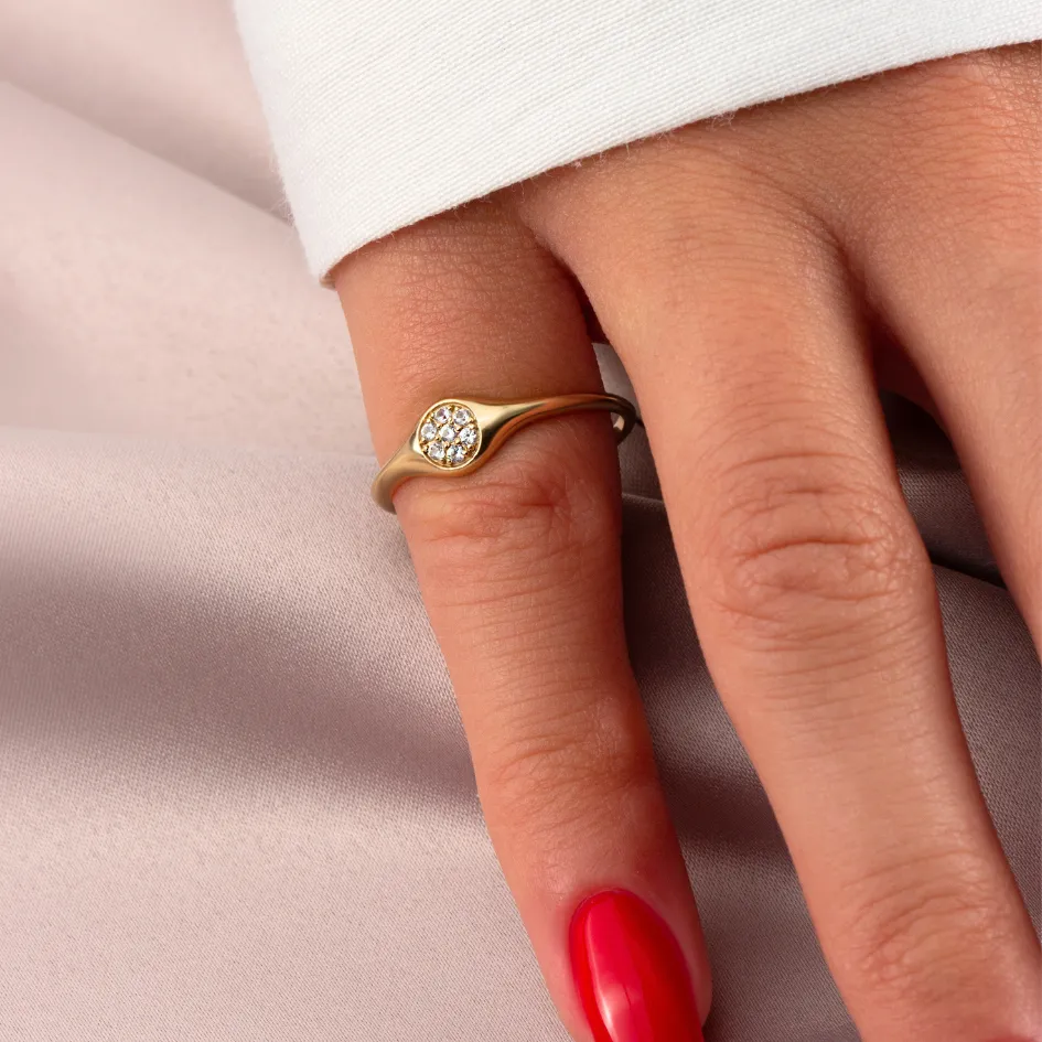 Round Pavé Signet Ring