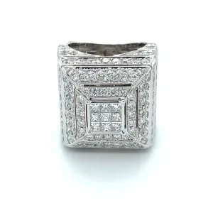 SIGNET DIAMOND RING