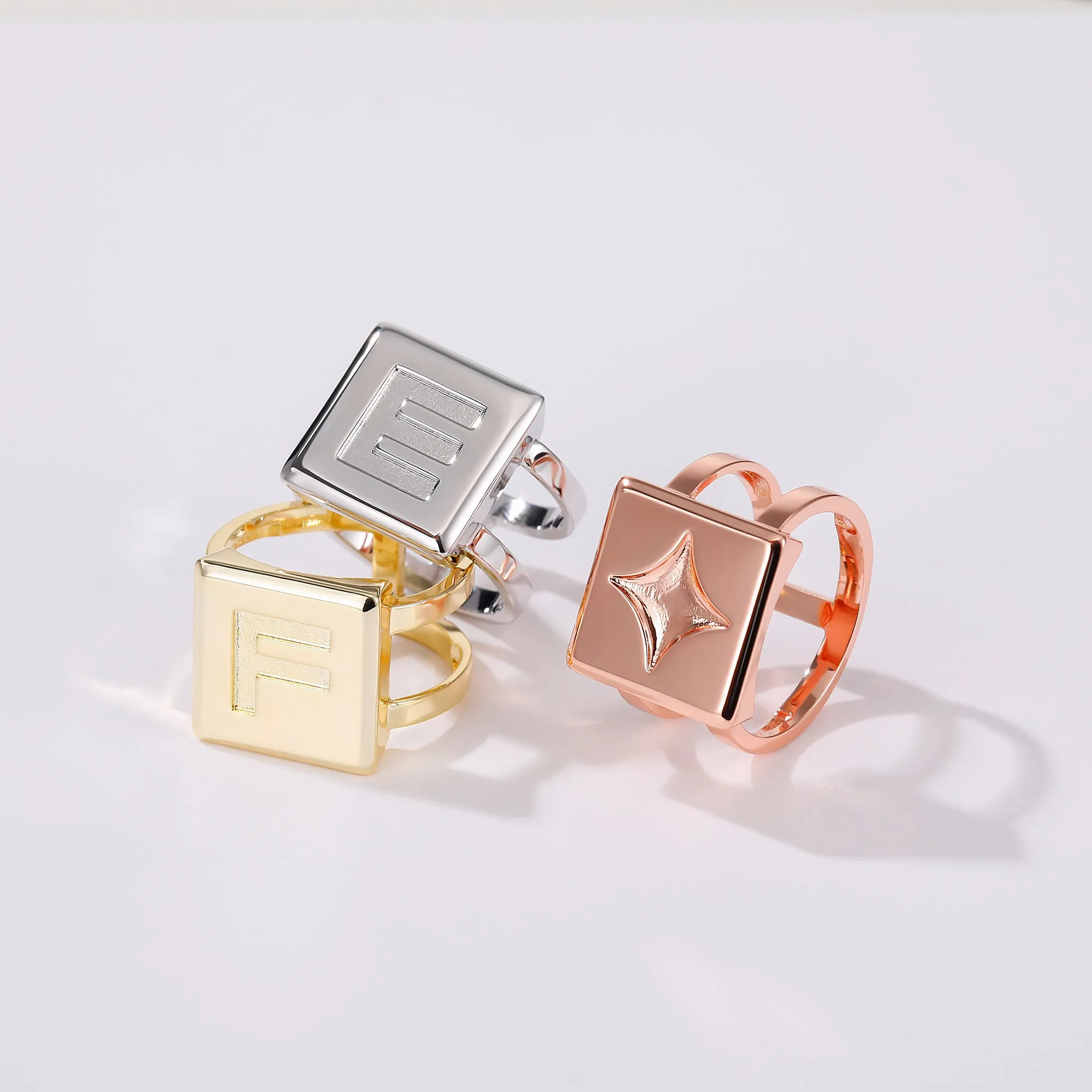 Square Sugar Cube Pattern Ring