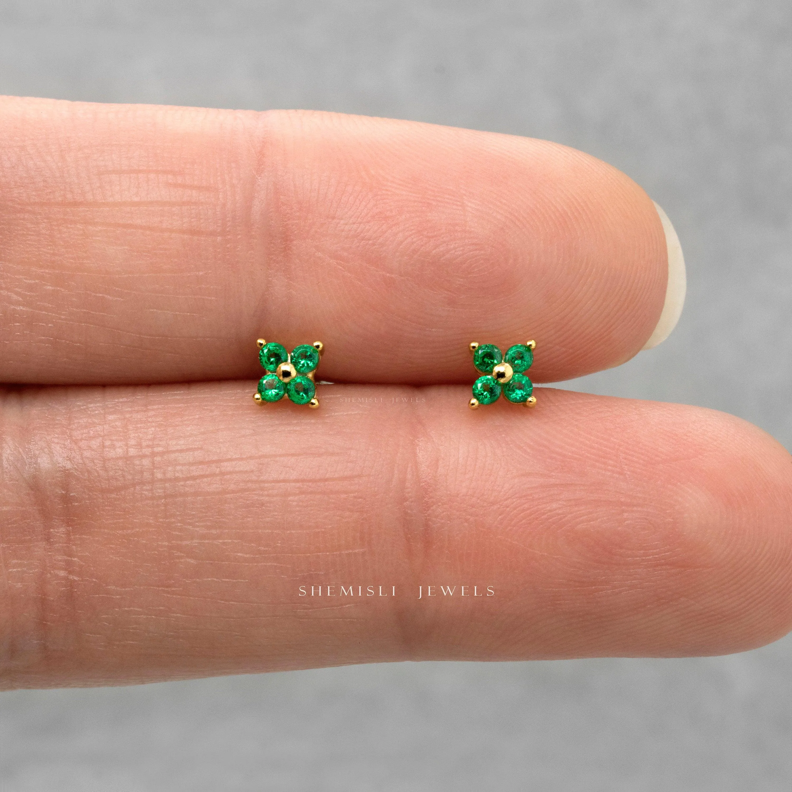 Tiny Clover Flower Stud, White, Emerald, Turquoise, Sapphire, Black, Unisex, Gold, Silver SHEMISLI SS040, SS079, SS080, SS246, SS247